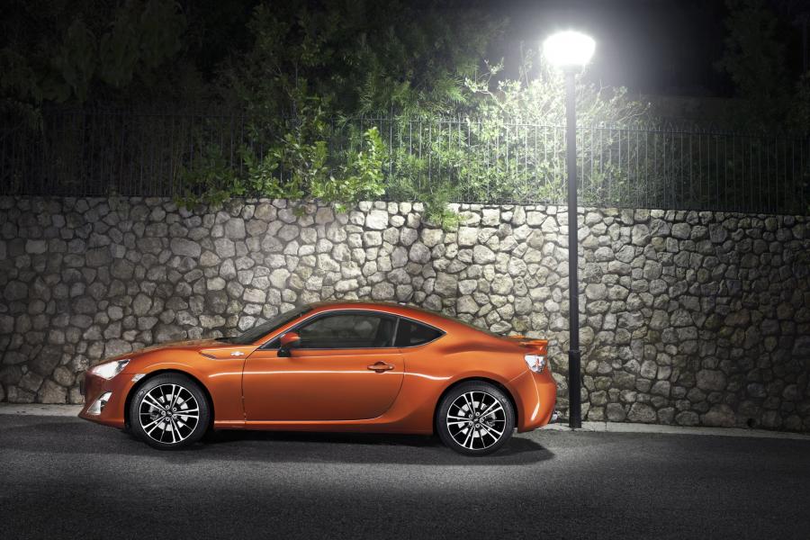  Toyota GT 86 2012 года  (фото 50 из 106)